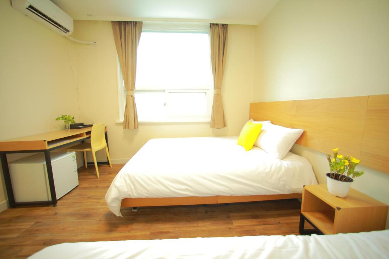 Slow Vibe Myeongdong Seoul Exterior photo